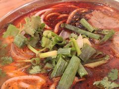 -张家羊肉汤粉小吃店