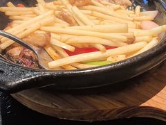 -蚝美人·生蚝海鲜烧烤(茶花园店)