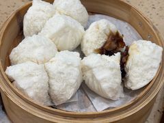 蜜汁叉烧包-点都德(南京新百店)