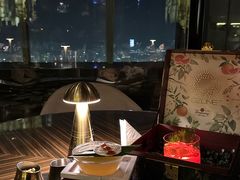 -OZONE 顶楼酒吧(香港丽思卡尔顿酒店)