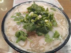 -肥汁米蘭香港米线(定西路店)