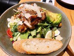 鸡肉牛油果沙拉-The Diner X餐厅(青岛万象城店)