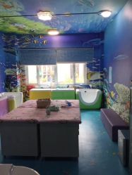 -开心岛婴儿游泳母婴用品店