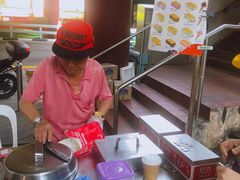 -詹爷爷乌节路街头冰淇淋