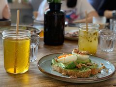 牛油果煮蛋吐司-RAC BAR(安福路店)