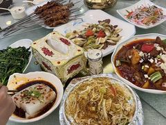 -马尔龙新疆饭店·清真(瑞景店)