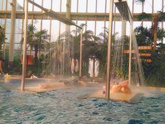 -中家鑫园温泉酒店鑫悦汤泉