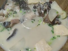 -云中鱼蒸汽石锅鱼(川沙百联店)