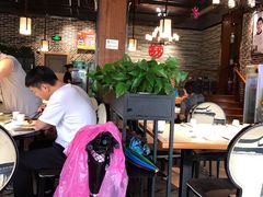 大堂-姜君·千岛湖鱼头馆(浦东大道店)