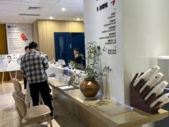 -柏乐口腔医院·舒适化无痛种植牙中心(东盟商务区院)