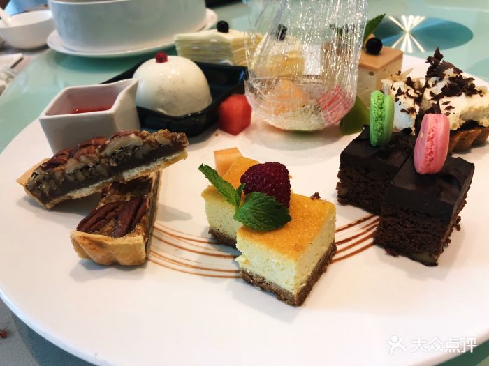 甜品拼盘