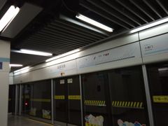 -陆家浜路(地铁站)