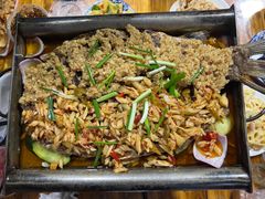 -宏兴烤鱼山庄(宣恩总店)