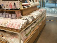 -名创优品(天津市河东万达广场店)