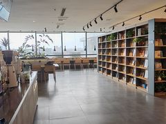-魔方城市书房(中街益田店)