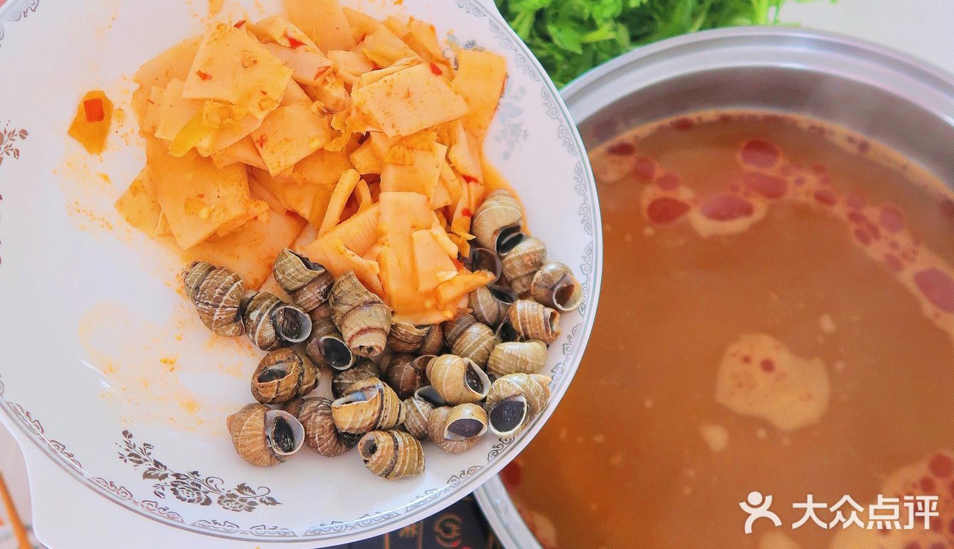 过年不知道吃啥了？那就来点螺蛳粉火锅🍲