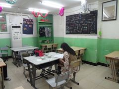 大堂-做了不起的80后