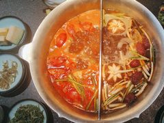 -湊湊火锅·茶憩(新中关购物中心店)