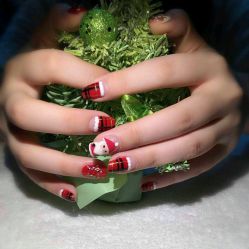 -EMILY艾枚莉美甲美睫·美颜·现磨咖啡