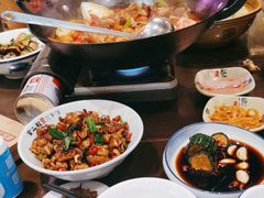 -富正毅三下锅·湘西韵味(天门山索道店)
