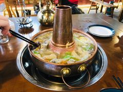 -岳记兴隆·青城腊排铜火锅(融创店)