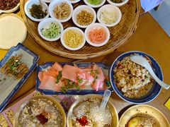 -包整·丝娃娃(一览甲秀楼风景店)