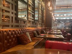 -恰餐厅及酒吧 CHAR Bar & Grill (北京丽都皇冠假日店)