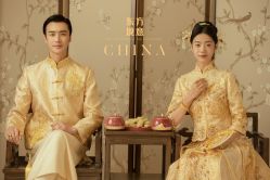 -至臻微拉婚纱摄影