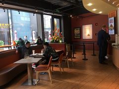 大堂-The Habit Burger Grill 哈比特汉堡(复兴soho店)