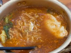 -顶顶红石锅拌饭(步行东街店)