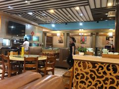 大堂-金穗园·砂锅粥.醉鸡煲火锅(长寿路店)