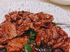 蚝油牛肉-梅龙镇酒家(南京西路总店)