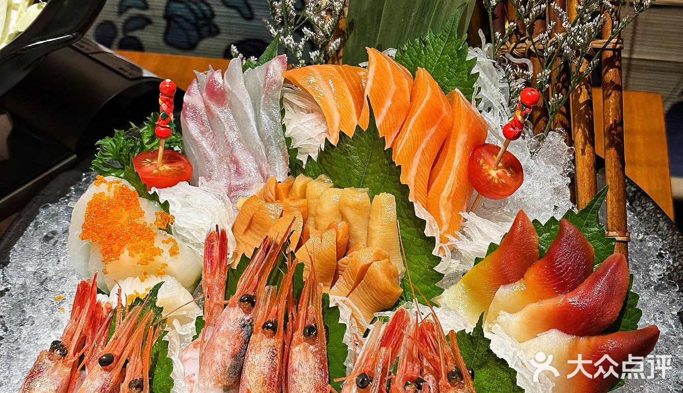 在奥园广场一楼️超级多吃的~一眼就看中这家日料店