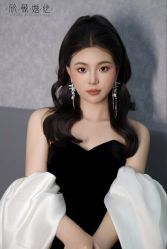 -欣薇婚纱(新源乐汇城店)