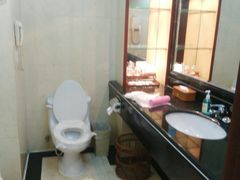 -南宁凤凰宾馆(火车站地铁站店)