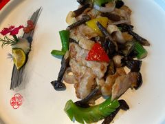 鸡枞兰度炒爽肉-馋遇江南·精致湖景雅宴(东方之门店)