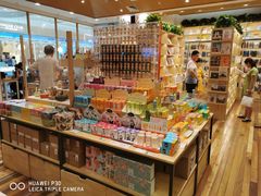 -猫的天空之城概念书店(印象城购物中心店)