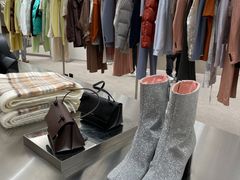 店内环境-Acne Studios(芮欧百货店)