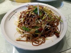 -依江春水烤鸭店