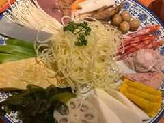 -周小明火锅(黑金冠社区店)