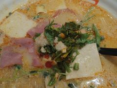 -张亮麻辣烫(上海阳城路店)