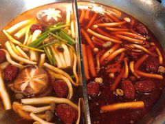-湊湊火锅·茶憩(新中关购物中心店)