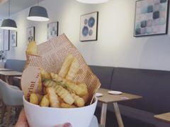 -樱花里音乐餐吧·牛扒椰子鸡(东圃店)