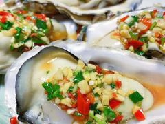 -三亚火车头万人海鲜广场