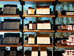 -Laderach 莱德拉(上海环贸iapm店)