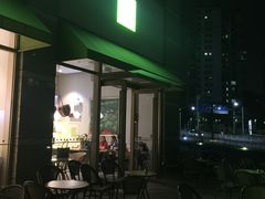 门面-奈雪的茶(南山大冲一期店)