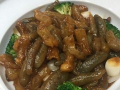 海参烩蹄筋-小溪桥三号院子(华庄店)