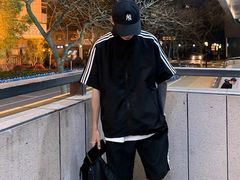 -银泰百货(厦门国贸中心店)