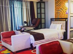 -喜鹊愉家酒店(郑州曼哈顿博览中心地铁站店)