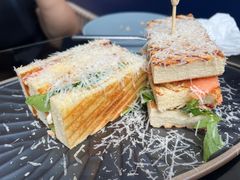 -Let'sBURGERplus·非常创意汉堡(三里屯店)